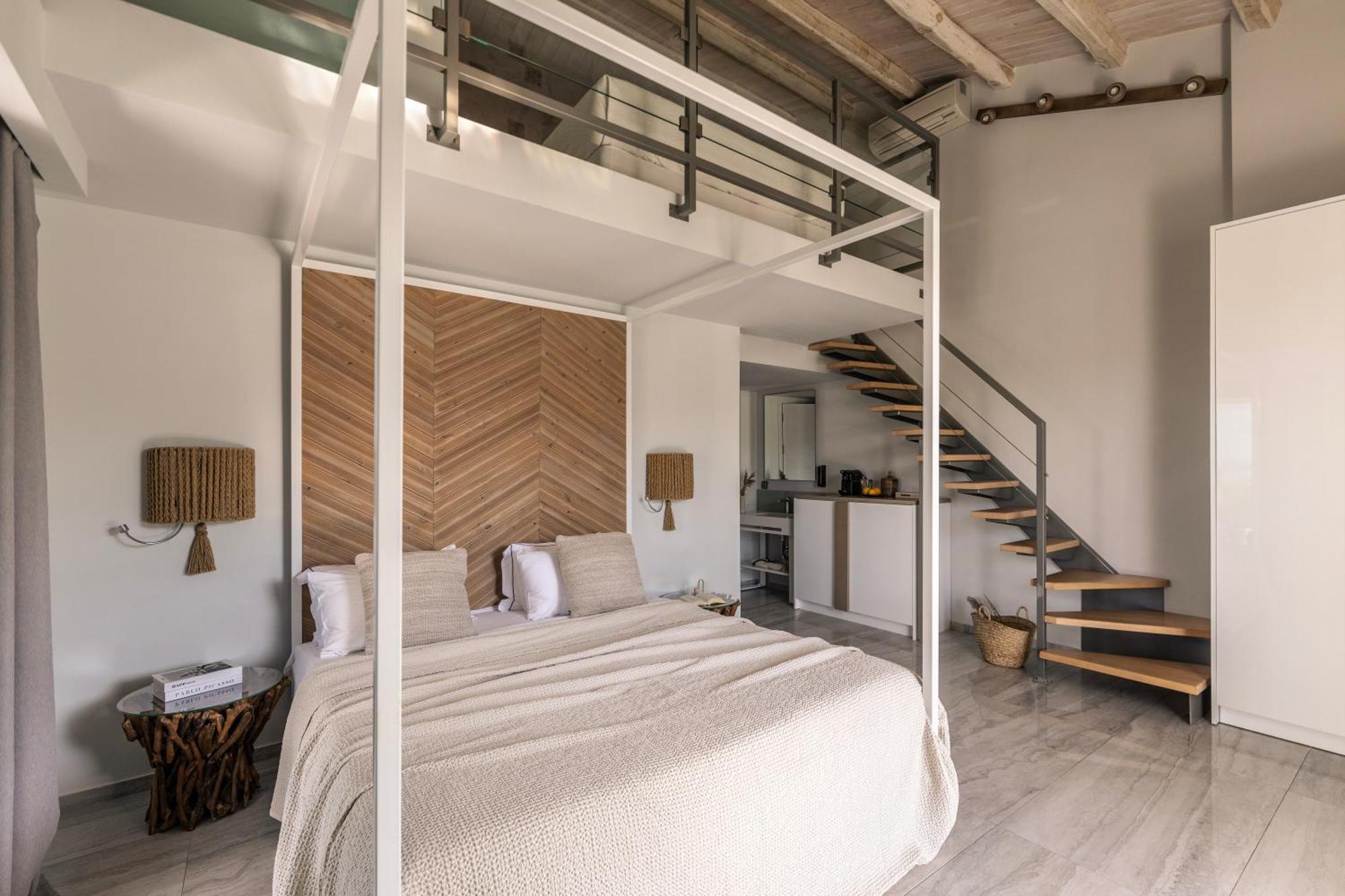 Blue Carpet Luxury Suites 佩科霍里 外观 照片
