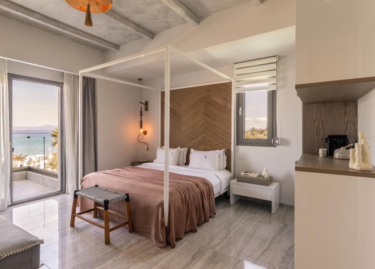 Blue Carpet Luxury Suites 佩科霍里 外观 照片